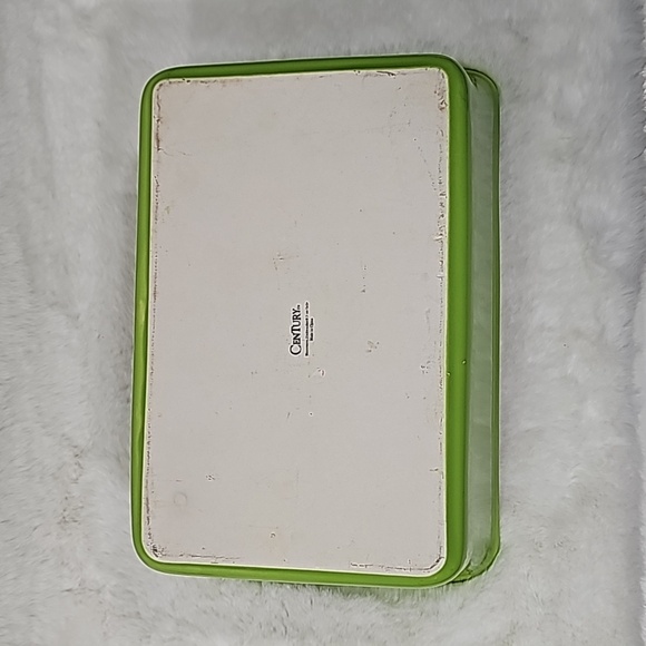 Century Green Stoneware Cassarole Dish 10" x 7½" - Picture 4 of 4